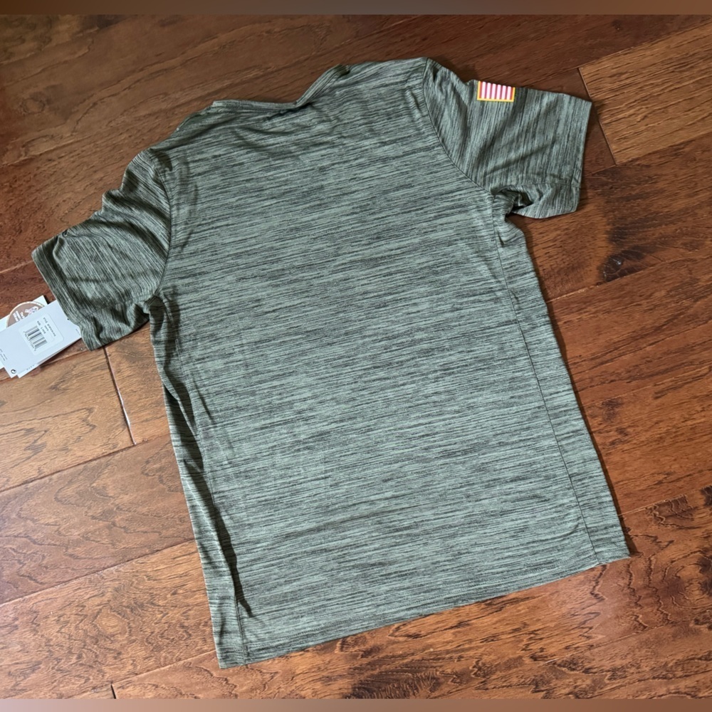 NWT Nike New York Giants T-Shirt, size Large 14/16 - Picture 6 of 6